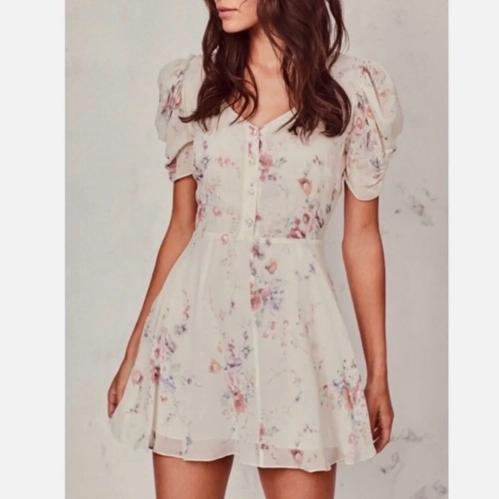 ♥️… LoveShackFancy Cora Silk Dress. Size Large Retail- $425 - Picture 6 of 8